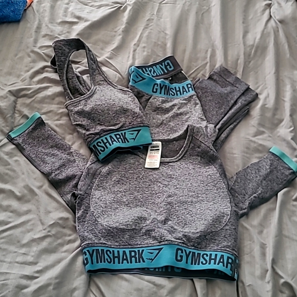 Gymshark flex with the band style set